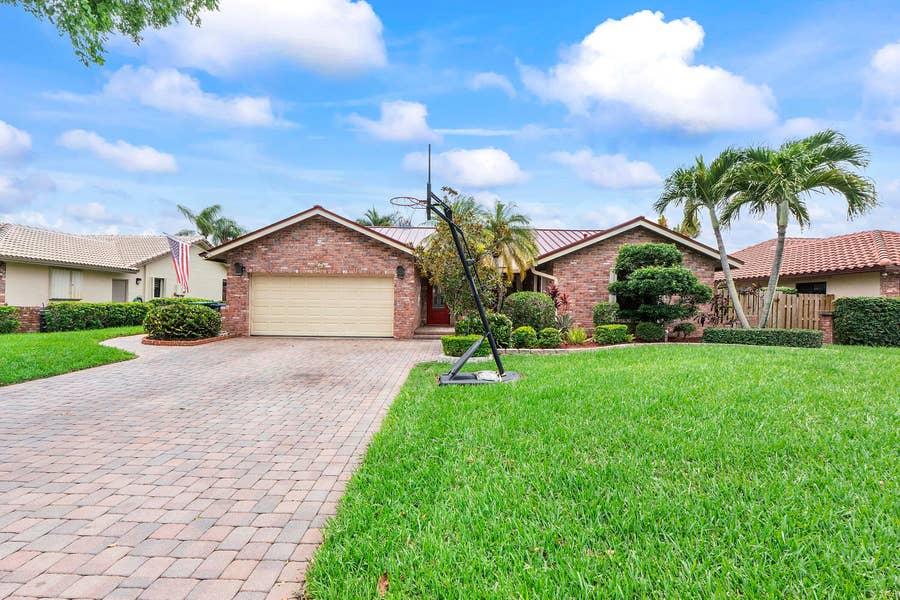 Property photo for 10662 NW 7th Place, Coral Springs, FL