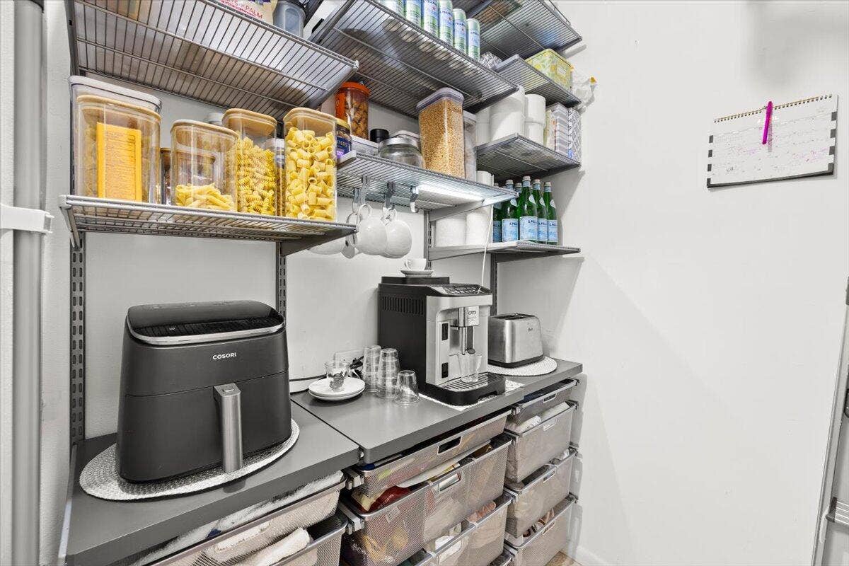 PANTRY/STORAGE