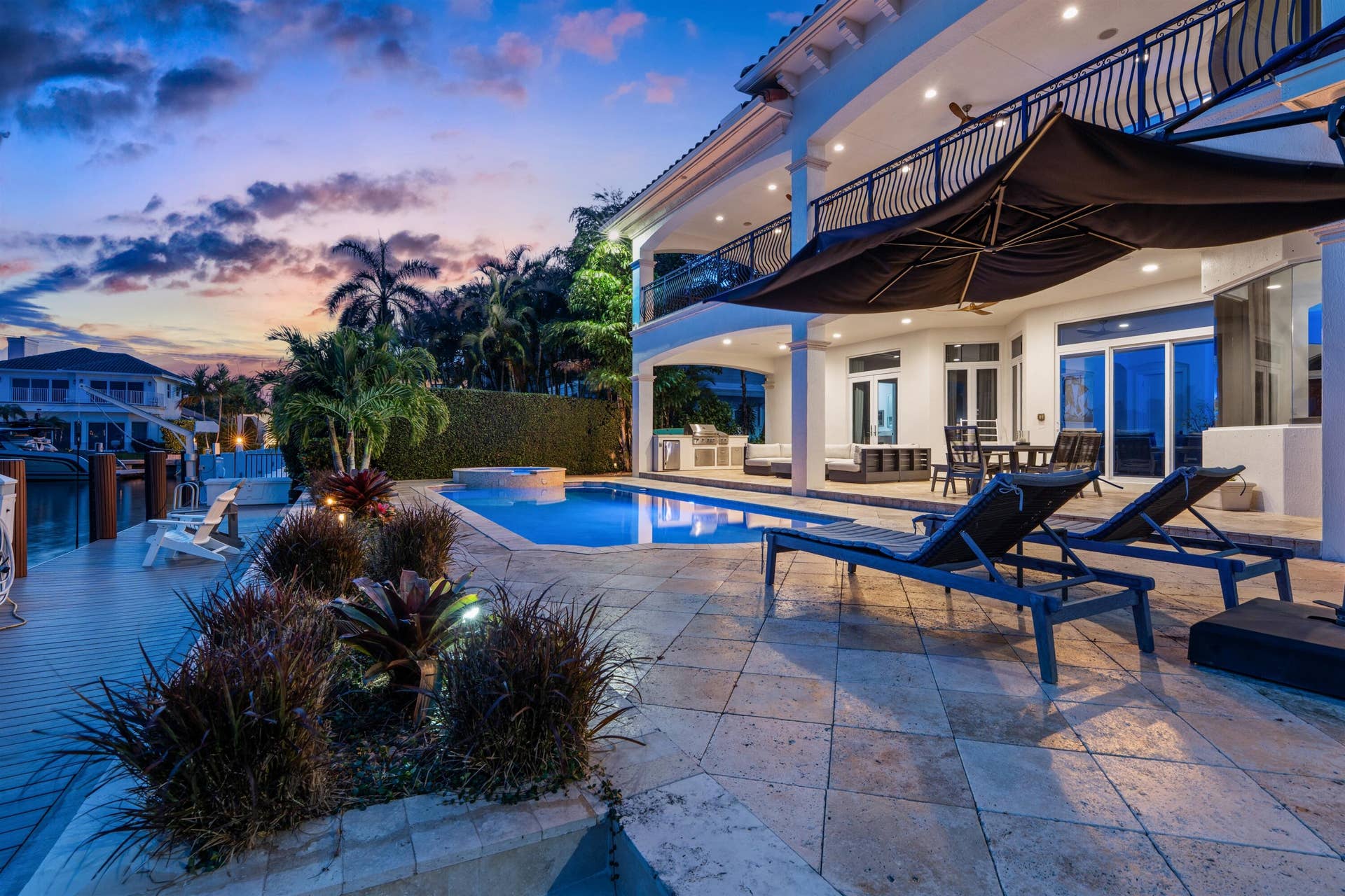 2320 NE 34th Court, Lighthouse Point, FL 33064 POOL_TO_REAR_LEFT_SUNSET