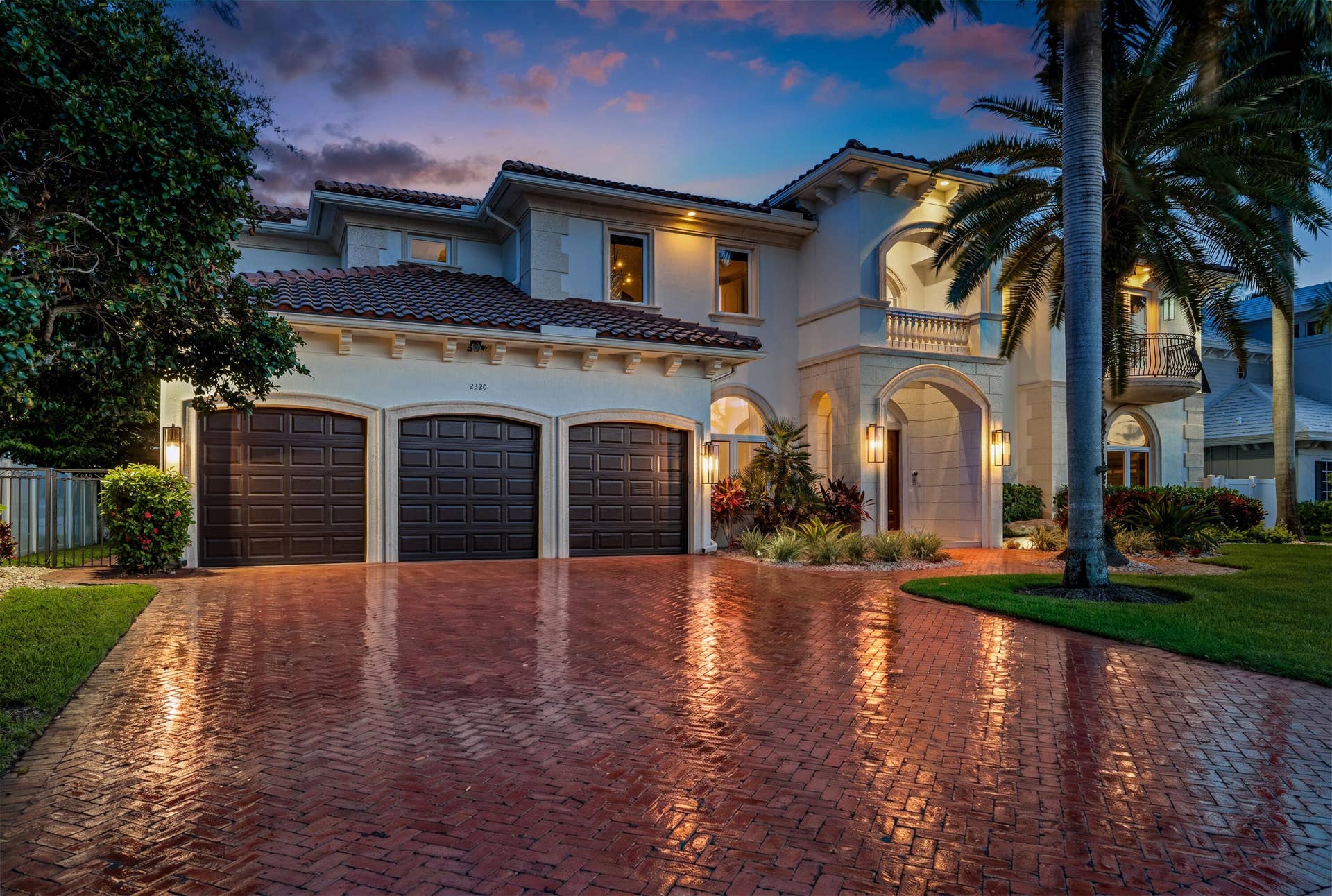 2320 NE 34th Court, Lighthouse Point, FL 33064 FRONT_ANGLE_SUNSET