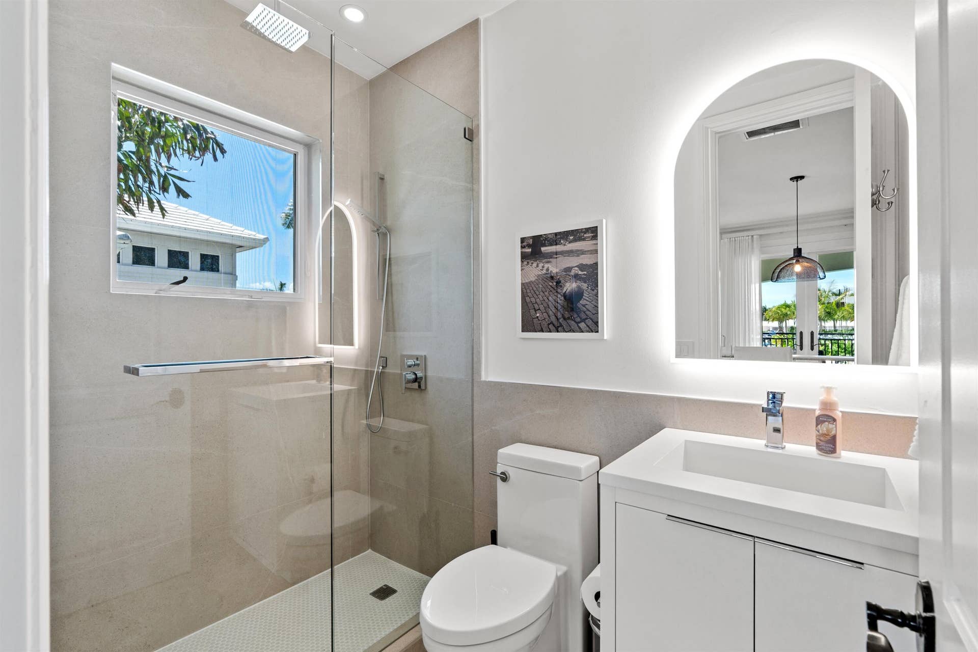 2320 NE 34th Court, Lighthouse Point, FL 33064 BATHROOM_3