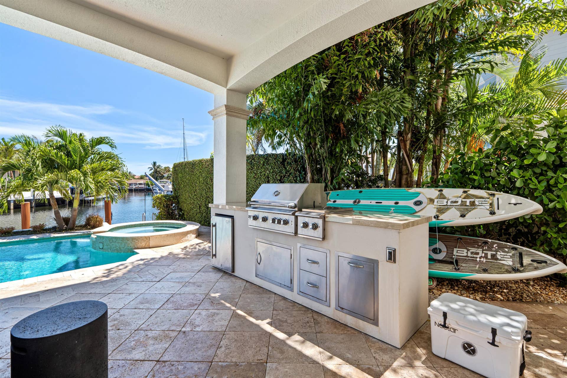 2320 NE 34th Court, Lighthouse Point, FL 33064 SUMMER_KITCHEN