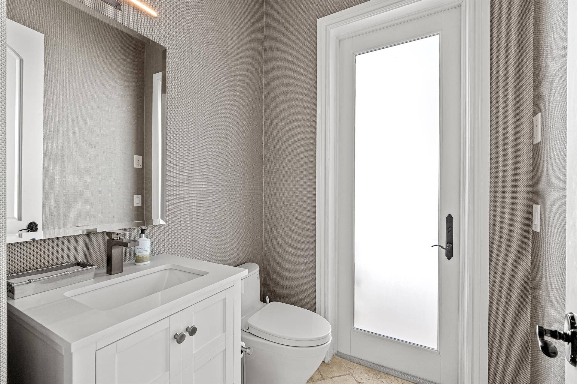 2320 NE 34th Court, Lighthouse Point, FL 33064 POWDER_ROOM
