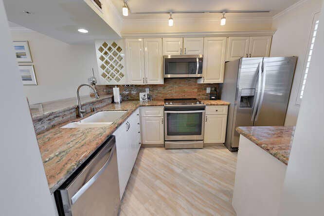 2601 Marina Isle Way Apt 303-small-005-0