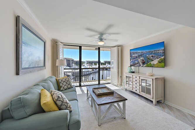 2601 Marina Isle Way Apt 303-small-011-0