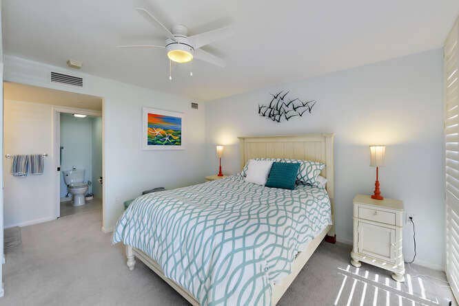 2601 Marina Isle Way Apt 303-small-014-0