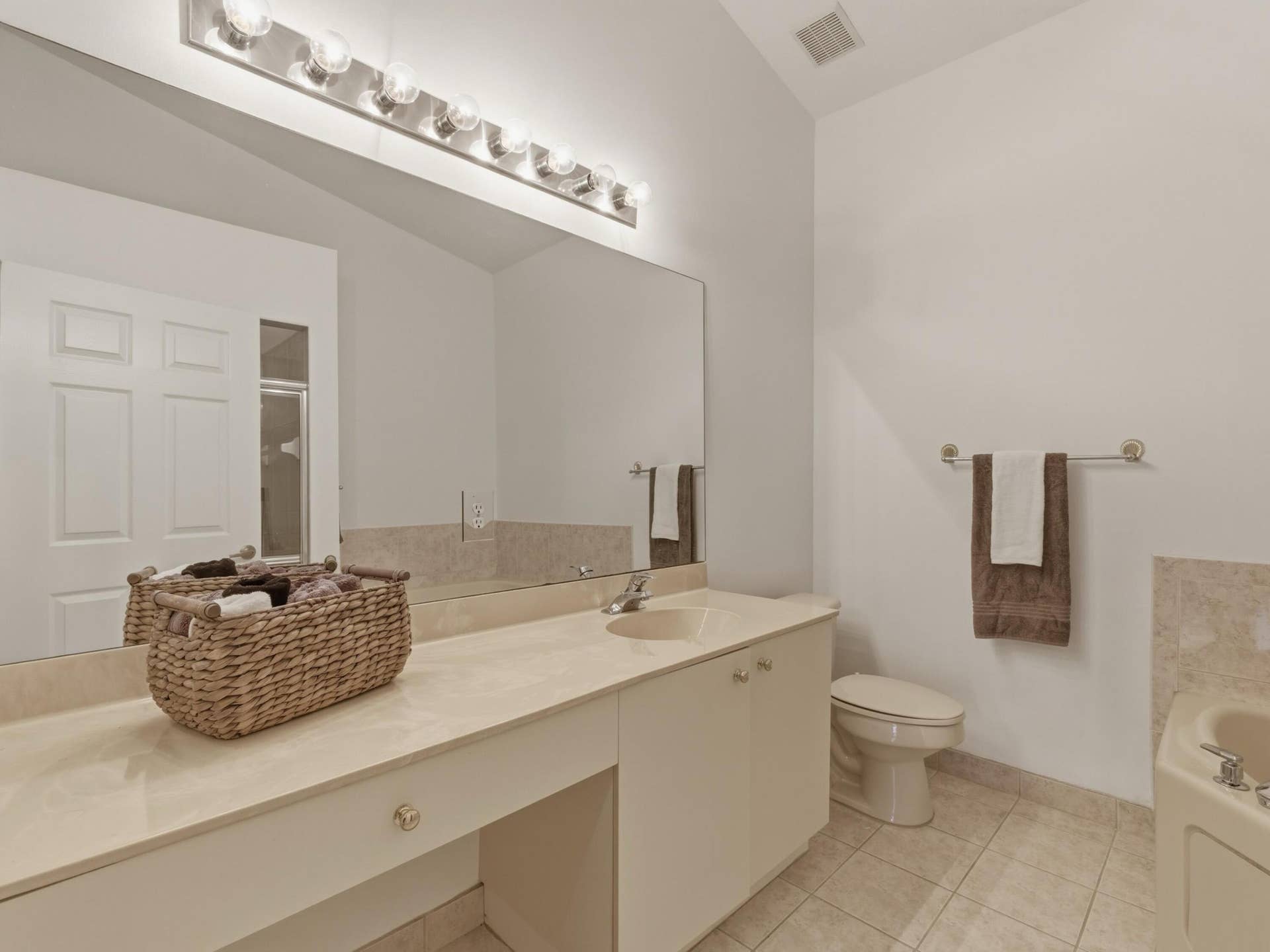 308 Coral Trace Court, Delray Beach, FL 33445 Primary Bathroom
