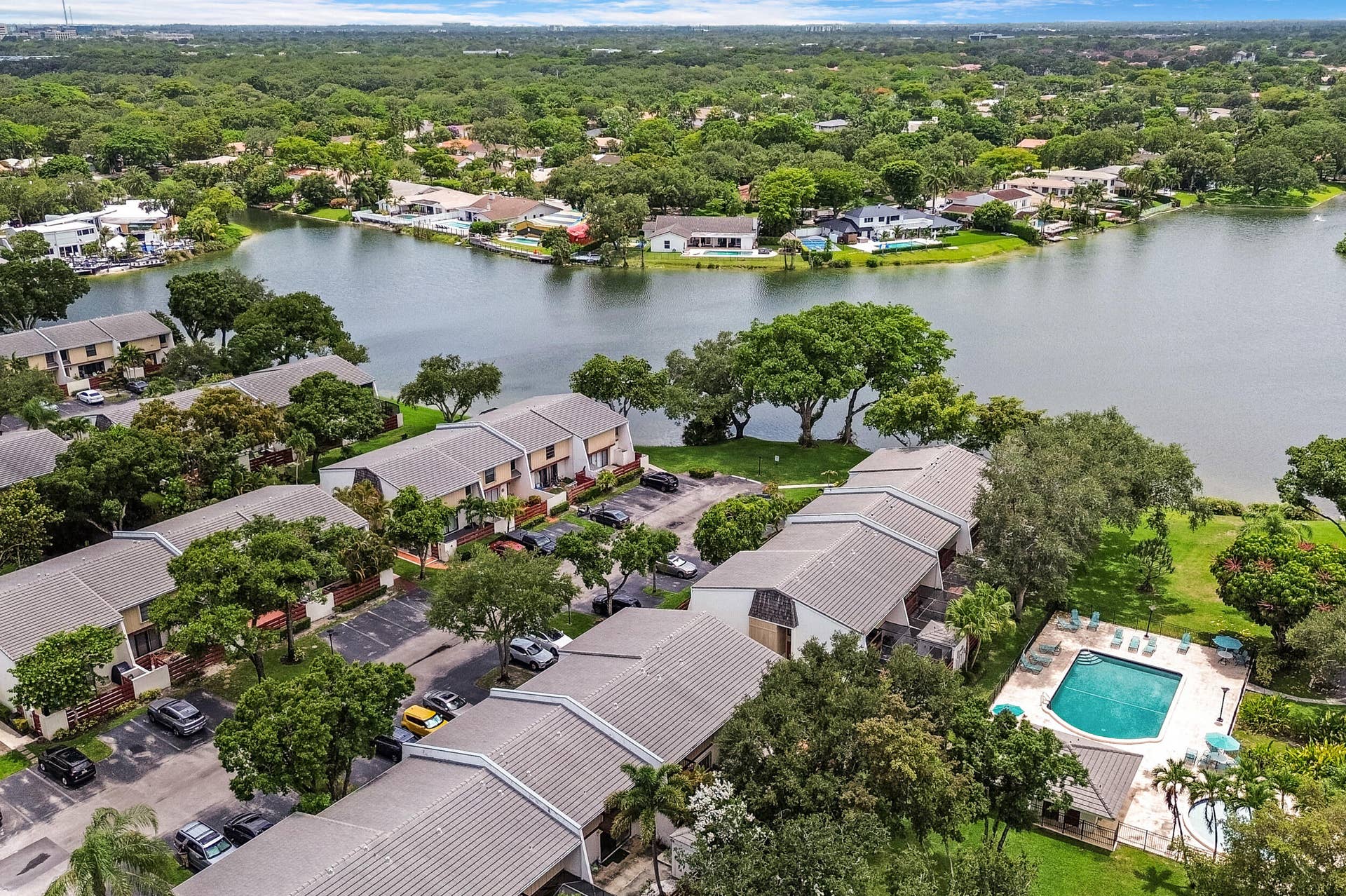 3015 Oaktree Lane, #Unit 277, Hollywood, FL 33021 accutour_01 3015-oaktree-ln -056