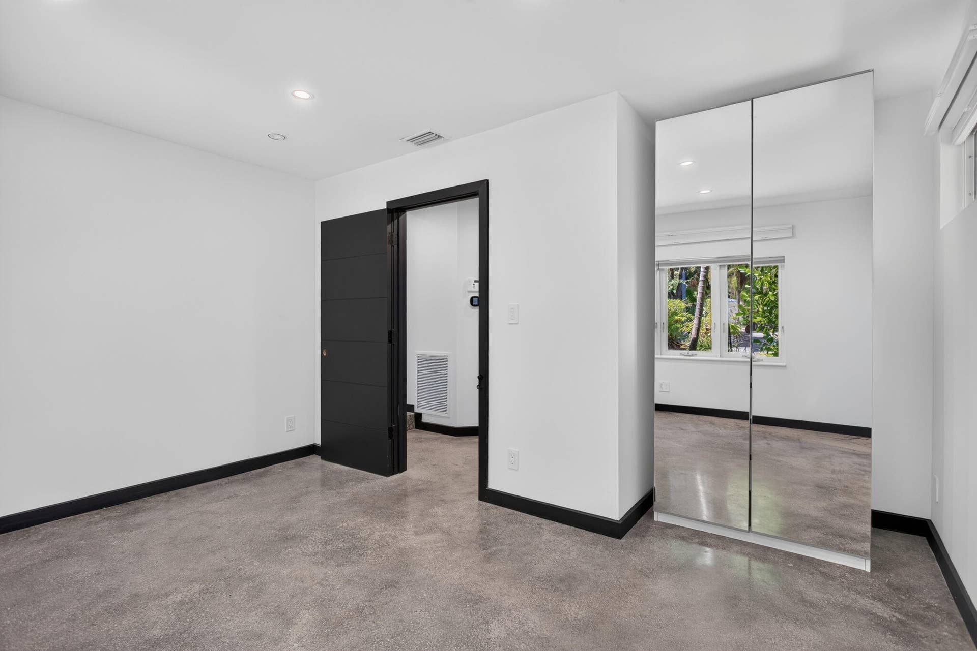 39. Bedroom 5 Or Office