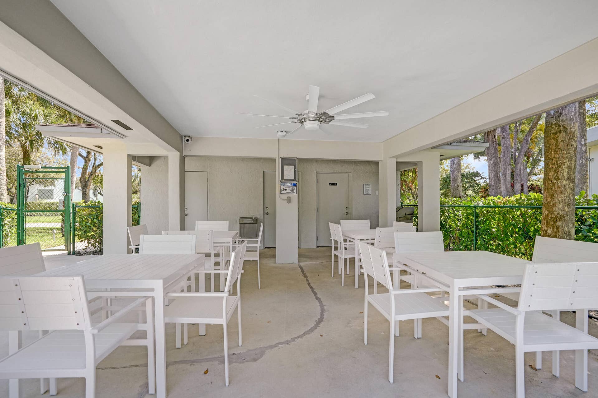 4200 Oaks Terrace, #203, Pompano Beach, FL 33069 DSC01096
