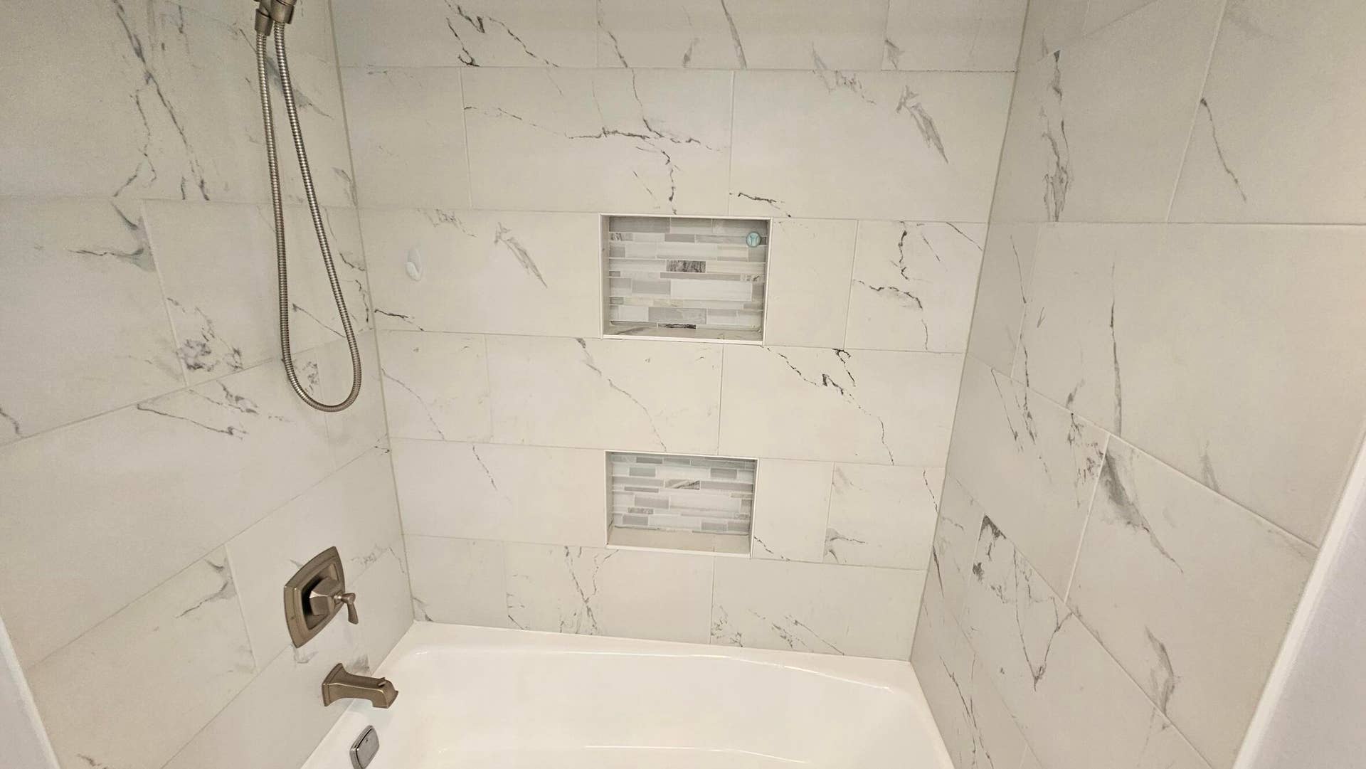 4200 Oaks Terrace, #203, Pompano Beach, FL 33069 B774E61F-43C4-4DE5-A125-D0A962D08D43_1_1