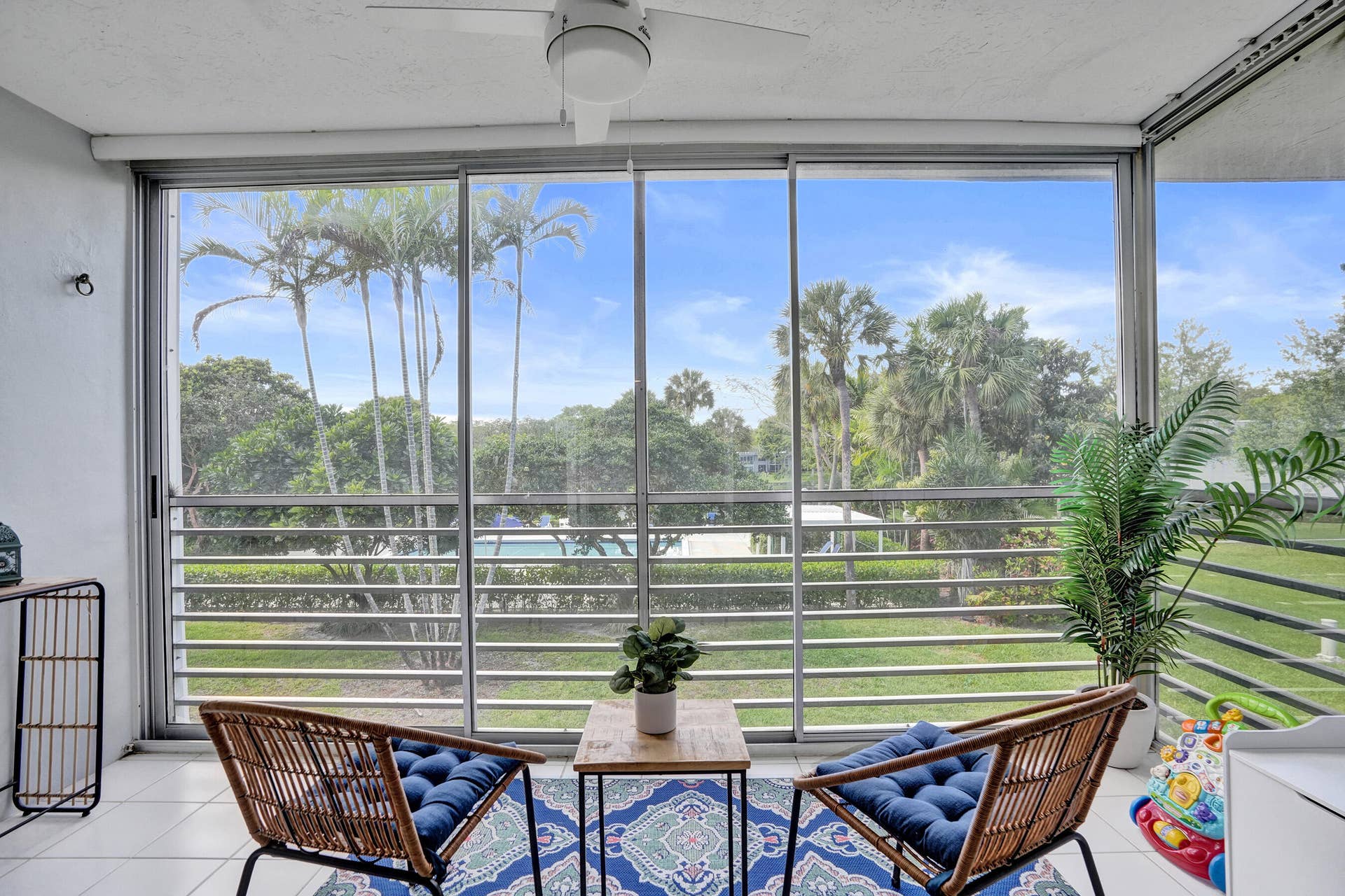 4200 Oaks Terrace, #203, Pompano Beach, FL 33069 DSC01048