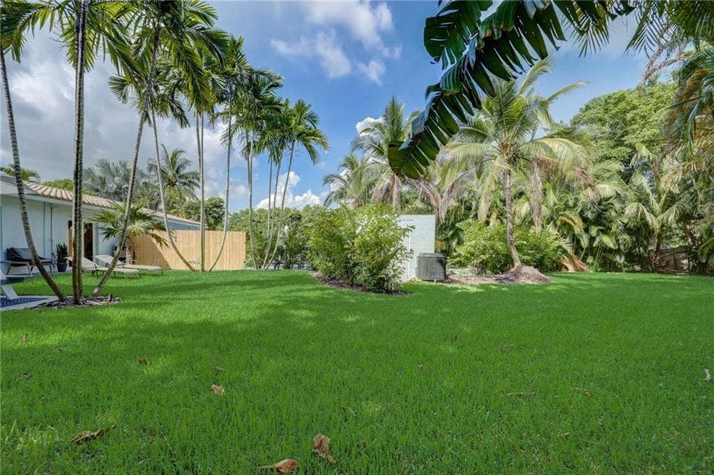 50 NE 30th Court, #1-2, Wilton Manors, FL 33334 GetMedia (51)