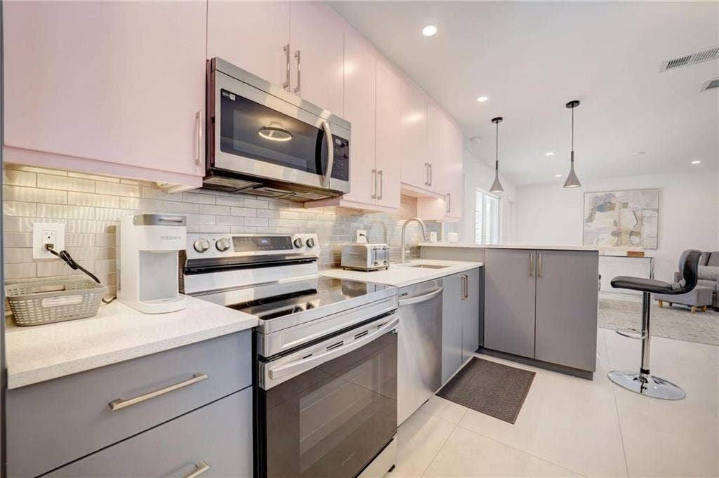 50 NE 30th Court, #1-2, Wilton Manors, FL 33334 GetMedia (20)