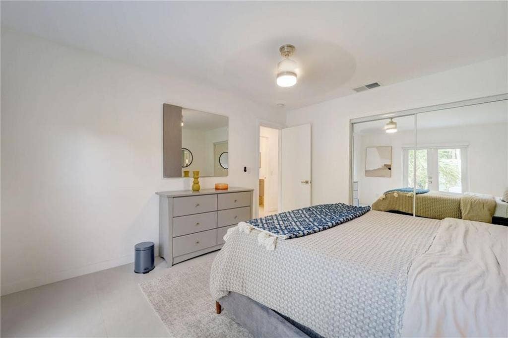 50 NE 30th Court, #1-2, Wilton Manors, FL 33334 GetMedia (30)