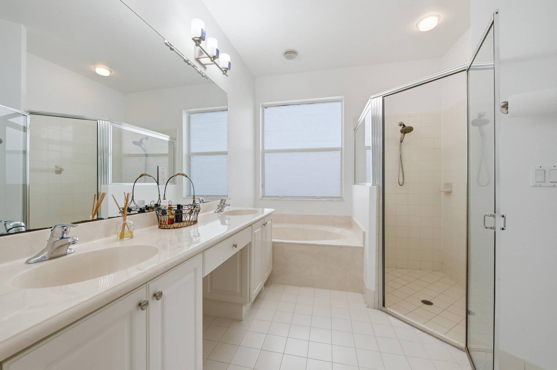 732 Belle Grove Lane, West Palm Beach, FL 33411 Bathroom