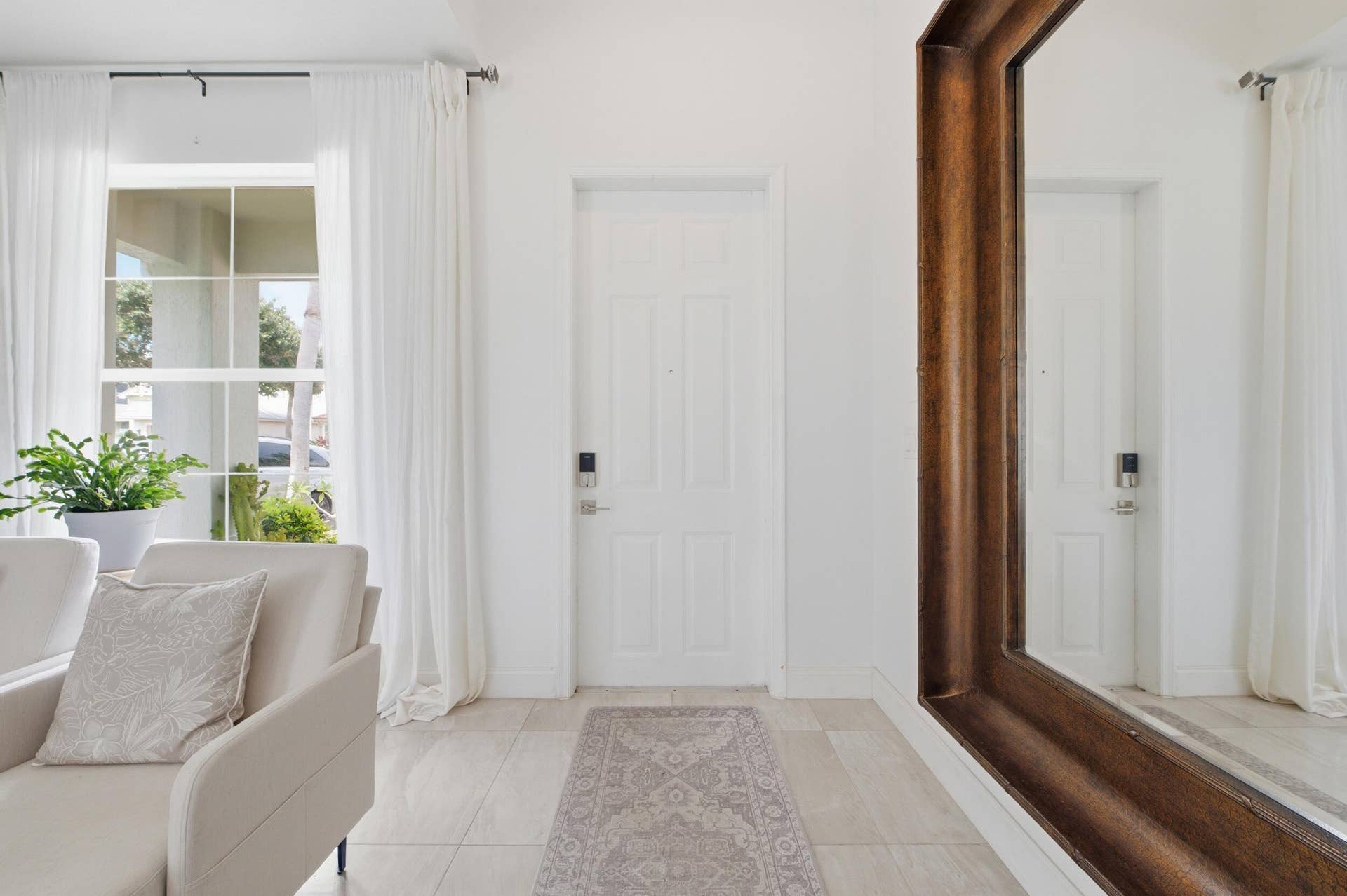 732 Belle Grove Lane, West Palm Beach, FL 33411 Foyer