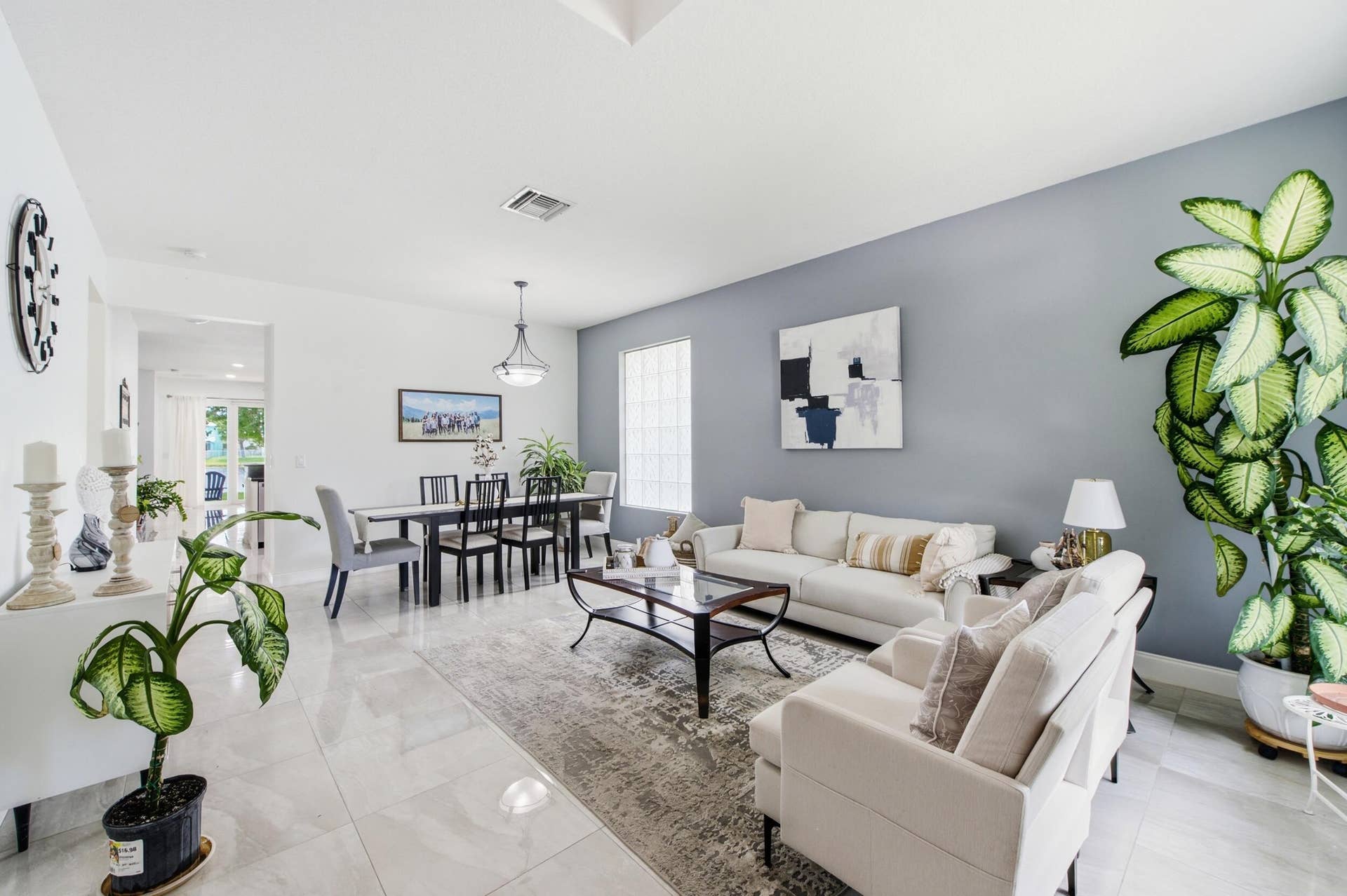 732 Belle Grove Lane, West Palm Beach, FL 33411 Living room