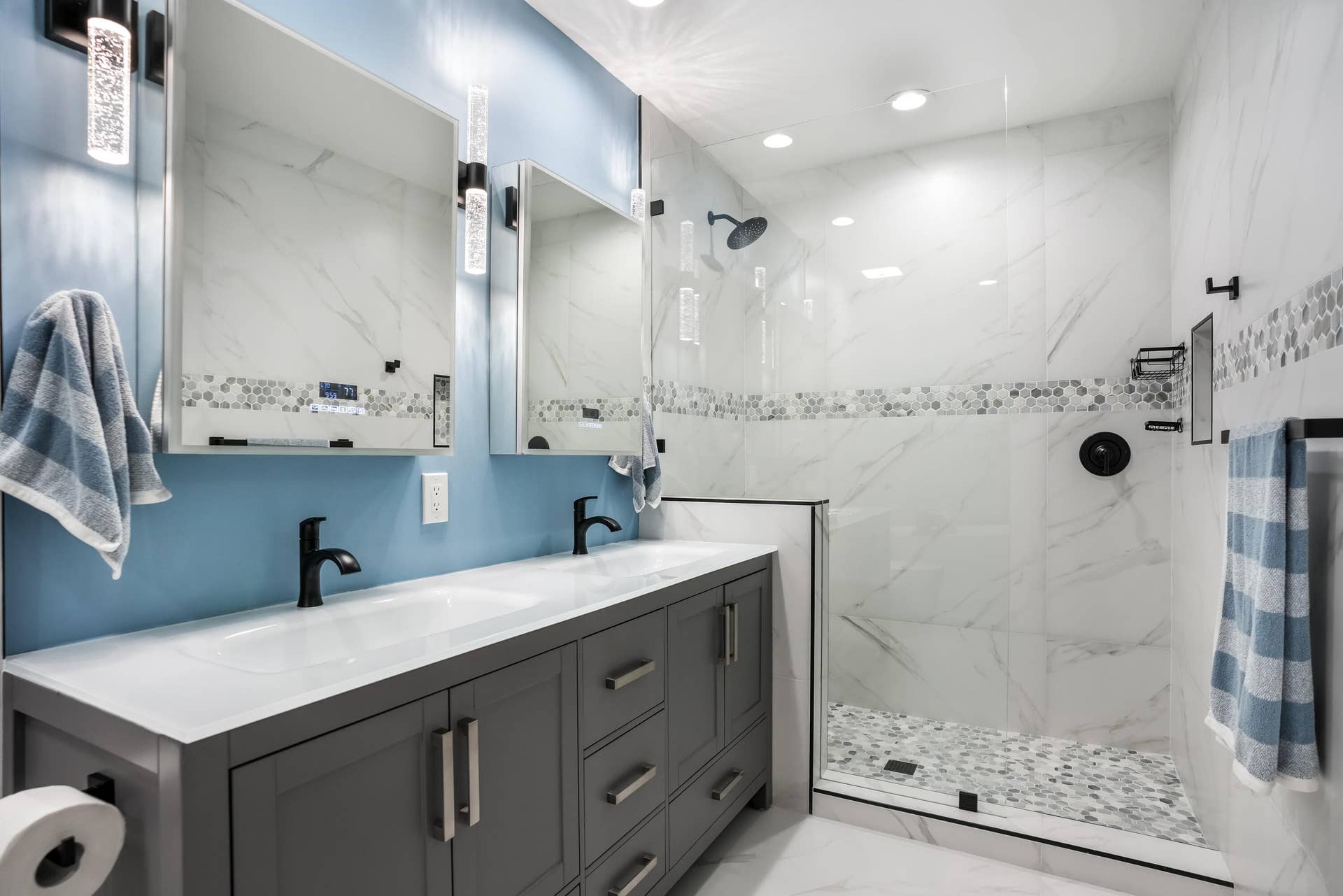 2609 NE 14th Avenue, #114, Wilton Manors, FL 33334 Primary bathroom