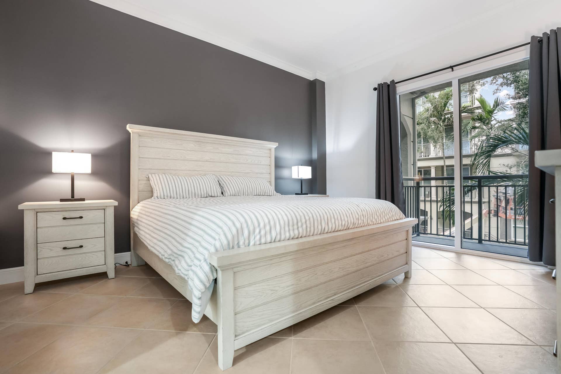 2609 NE 14th Avenue, #114, Wilton Manors, FL 33334 Primary bedroom