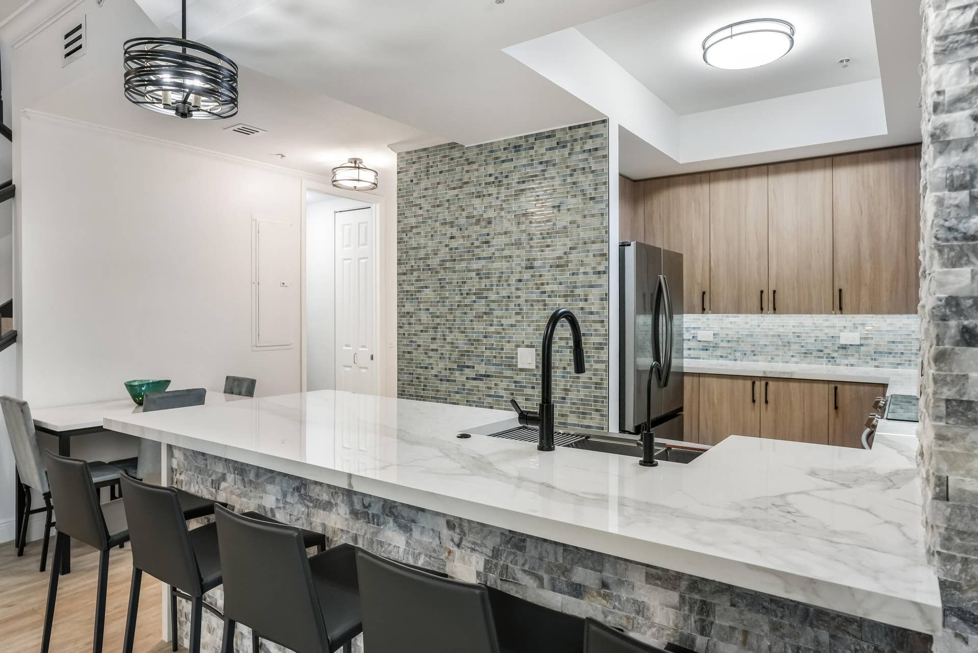 2609 NE 14th Avenue, #114, Wilton Manors, FL 33334 New countertops