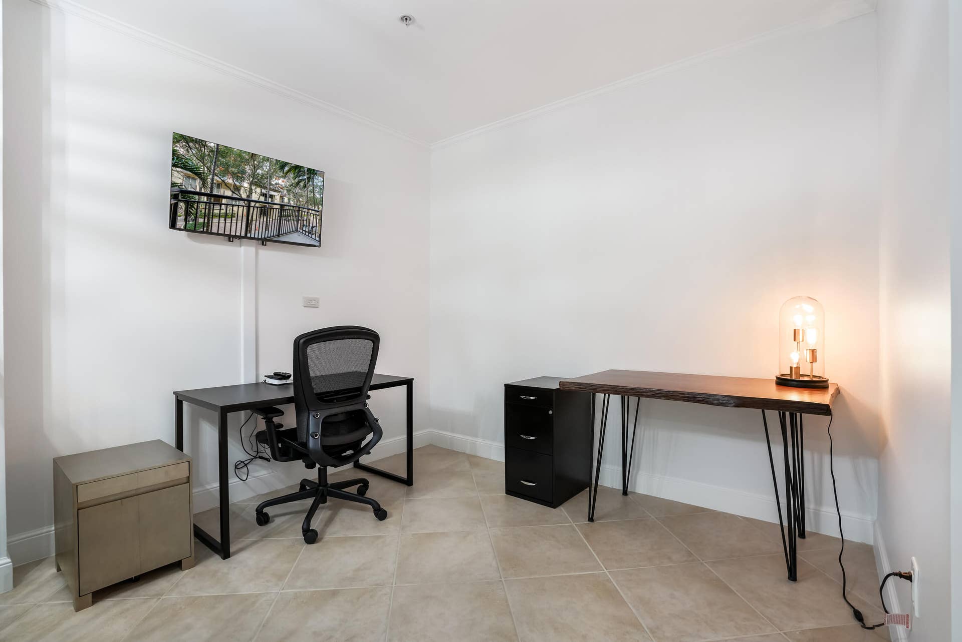 2609 NE 14th Avenue, #114, Wilton Manors, FL 33334 Office area