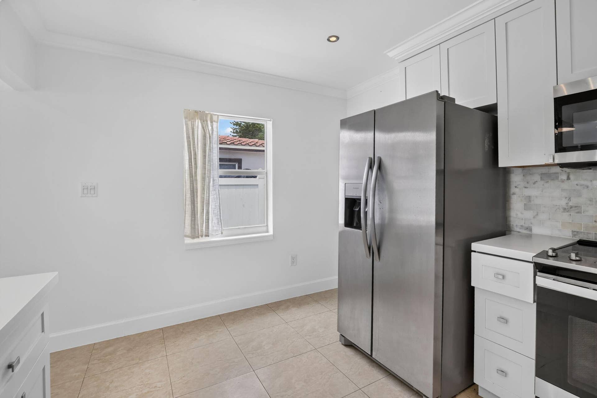 2427 Harding Street, Hollywood, FL 33020 15-web-or-mls-_A7A1467