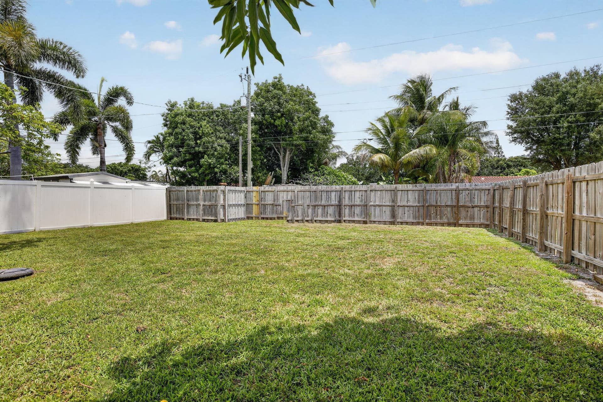 2427 Harding Street, Hollywood, FL 33020 31-web-or-mls-_A7A1297
