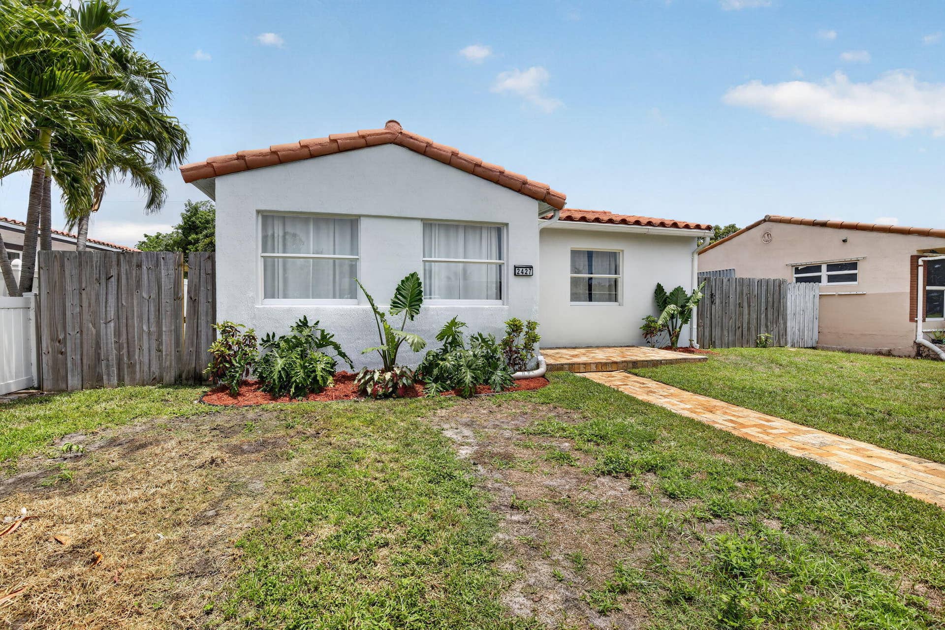 2427 Harding Street, Hollywood, FL 33020 2-web-or-mls-_A7A1486