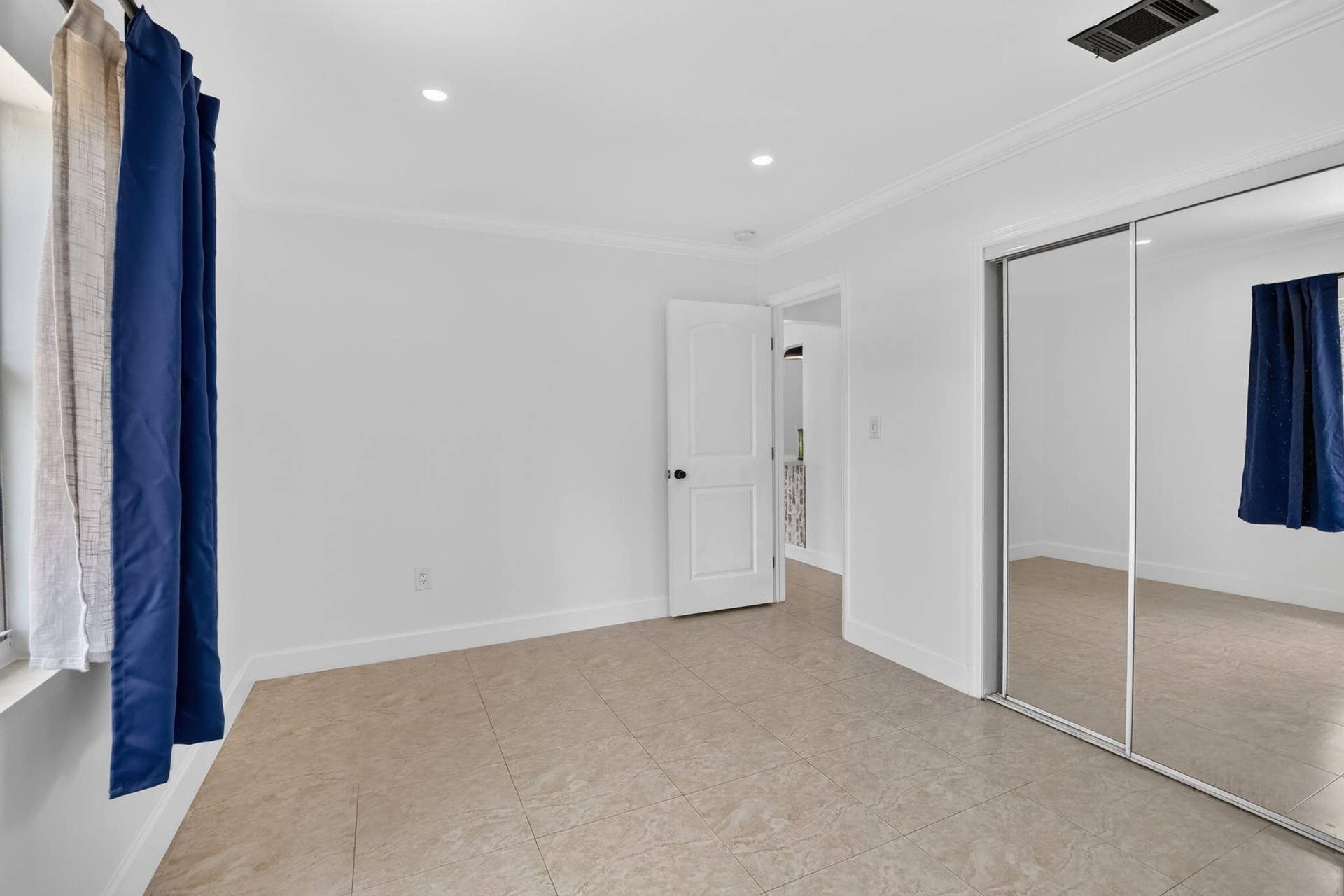2427 Harding Street, Hollywood, FL 33020 28-web-or-mls-_A7A1371