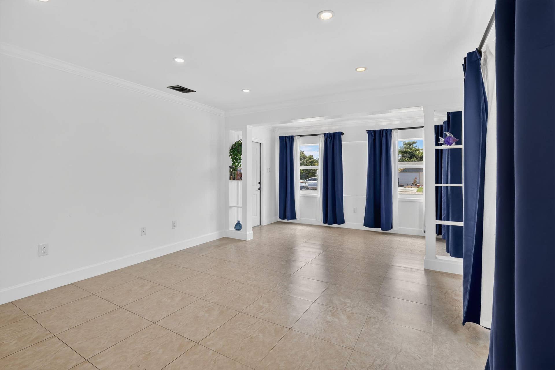 2427 Harding Street, Hollywood, FL 33020 10-web-or-mls-_A7A1442