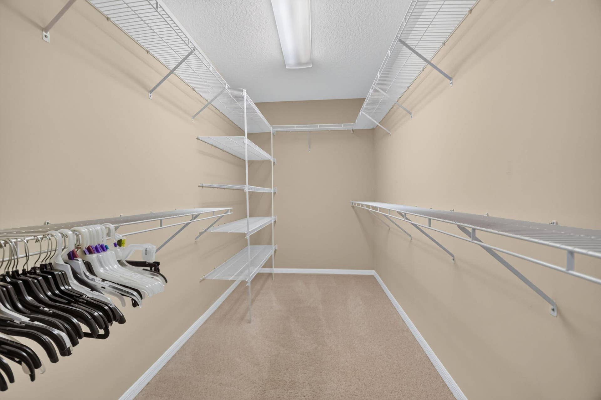 8021 Via Hacienda, Riviera Beach, FL 33418 Large Walk-in Closet in Master