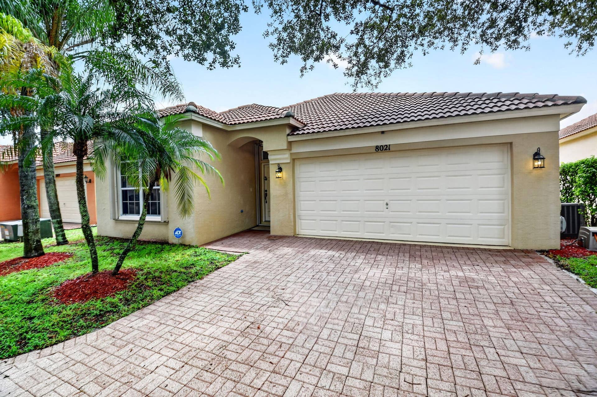 8021 Via Hacienda, Riviera Beach, FL 33418 2-web-or-mls-DSC_2580