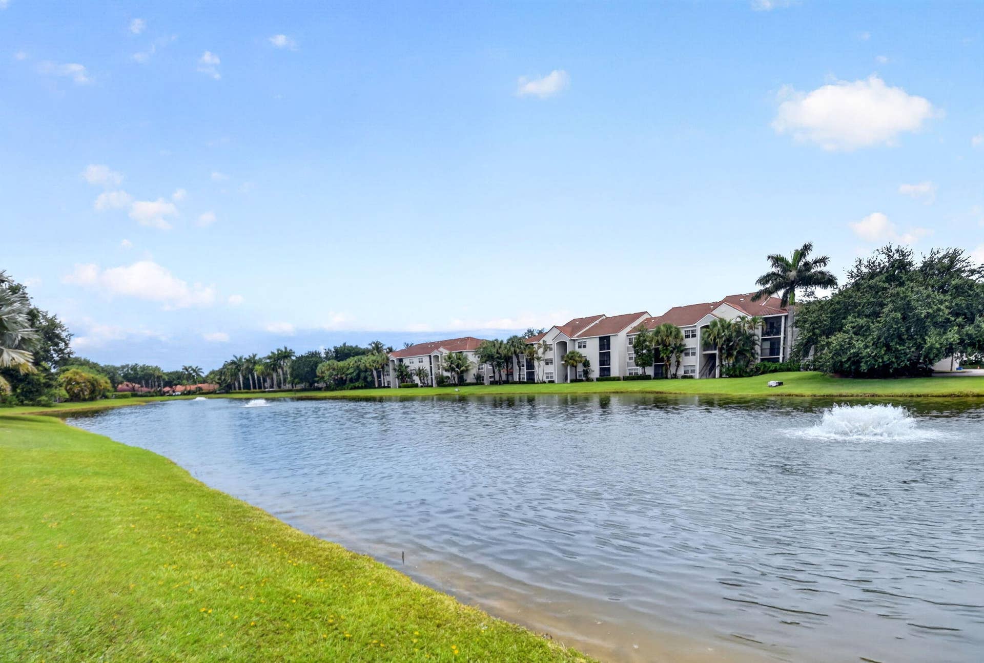 8021 Via Hacienda, Riviera Beach, FL 33418 54-web-or-mls-DSC_2839