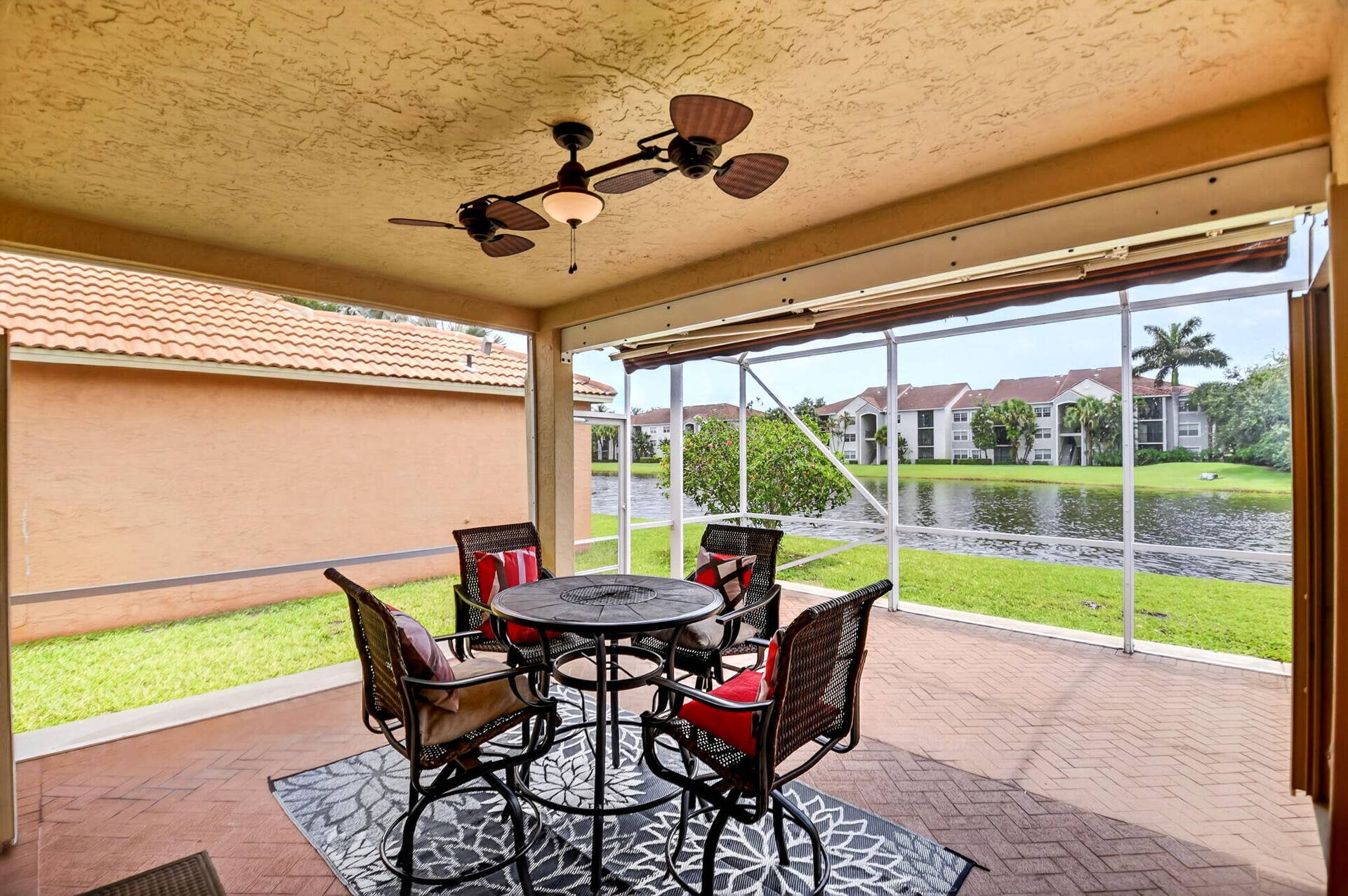 8021 Via Hacienda, Riviera Beach, FL 33418 45-web-or-mls-DSC_2795