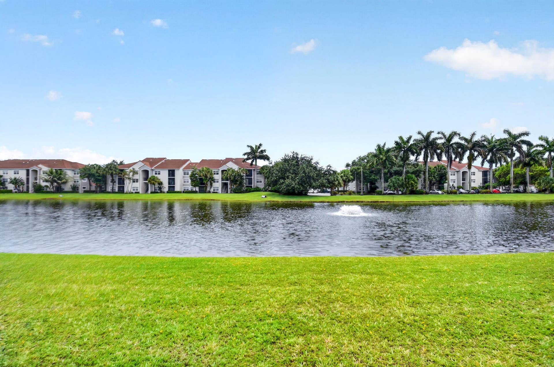 8021 Via Hacienda, Riviera Beach, FL 33418 50-web-or-mls-DSC_2821
