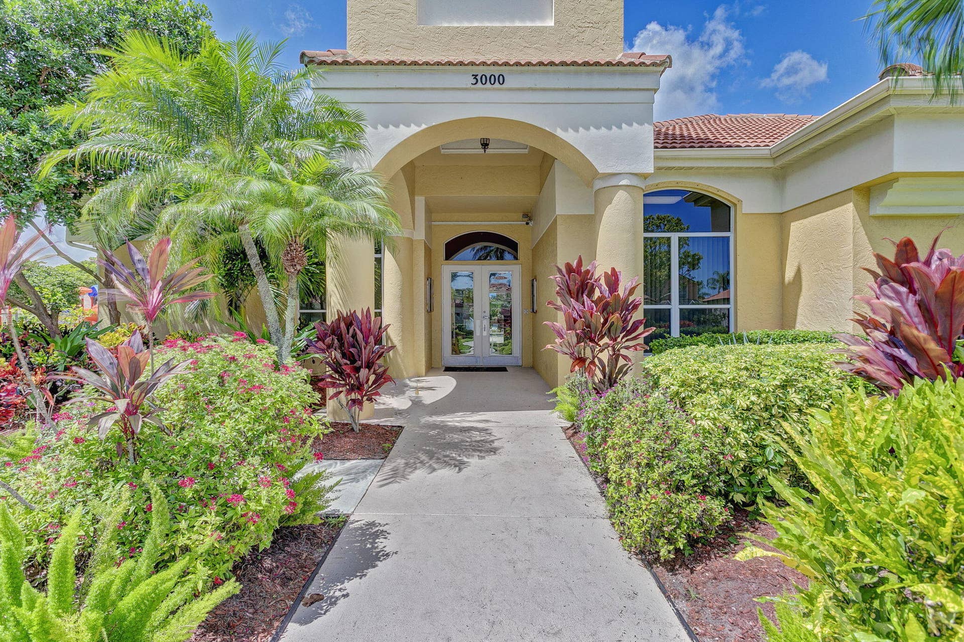 8021 Via Hacienda, Riviera Beach, FL 33418 93-web-or-mls-53-print-83_320a5973