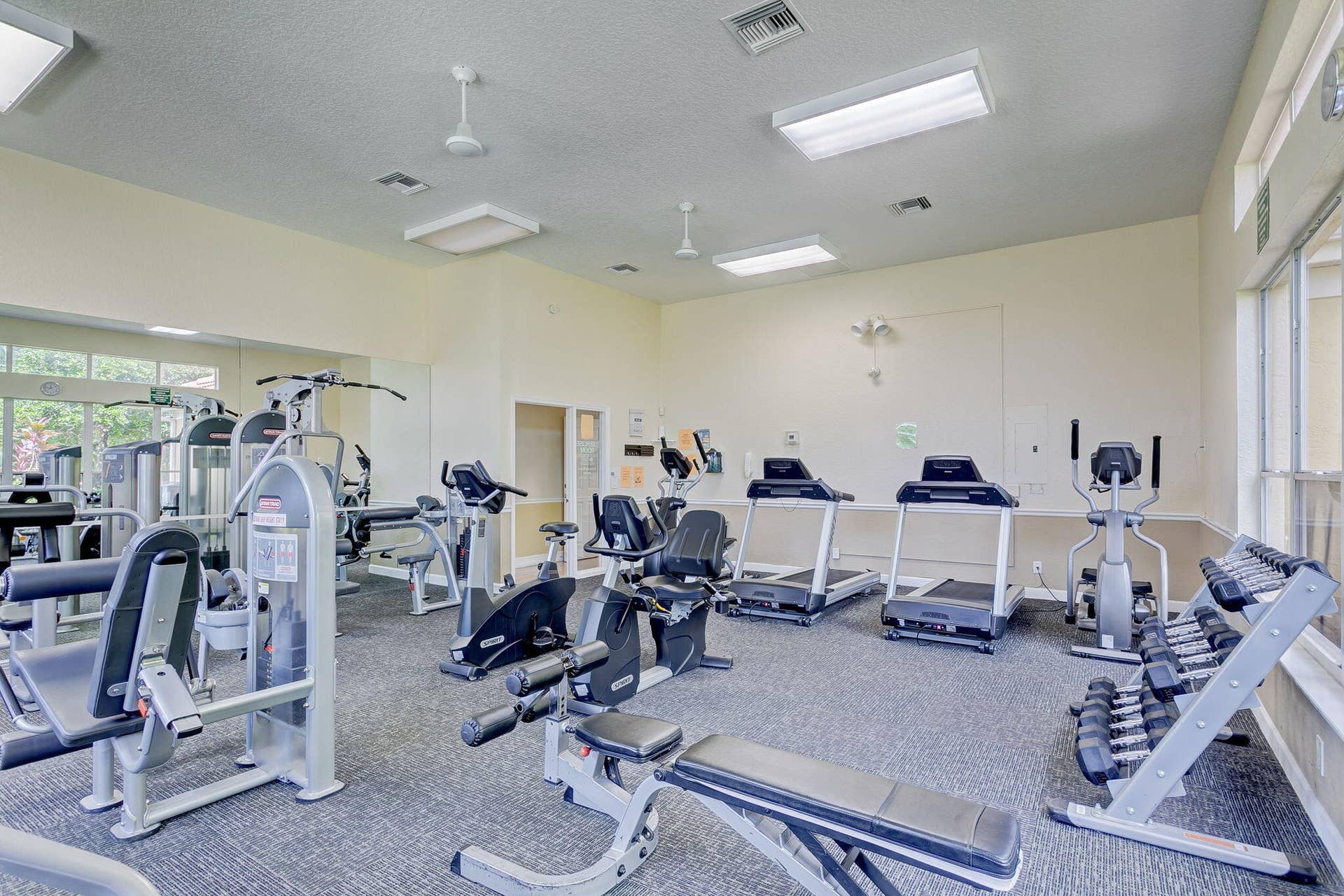 8021 Via Hacienda, Riviera Beach, FL 33418 101-web-or-mls-61-print-91_320a6013