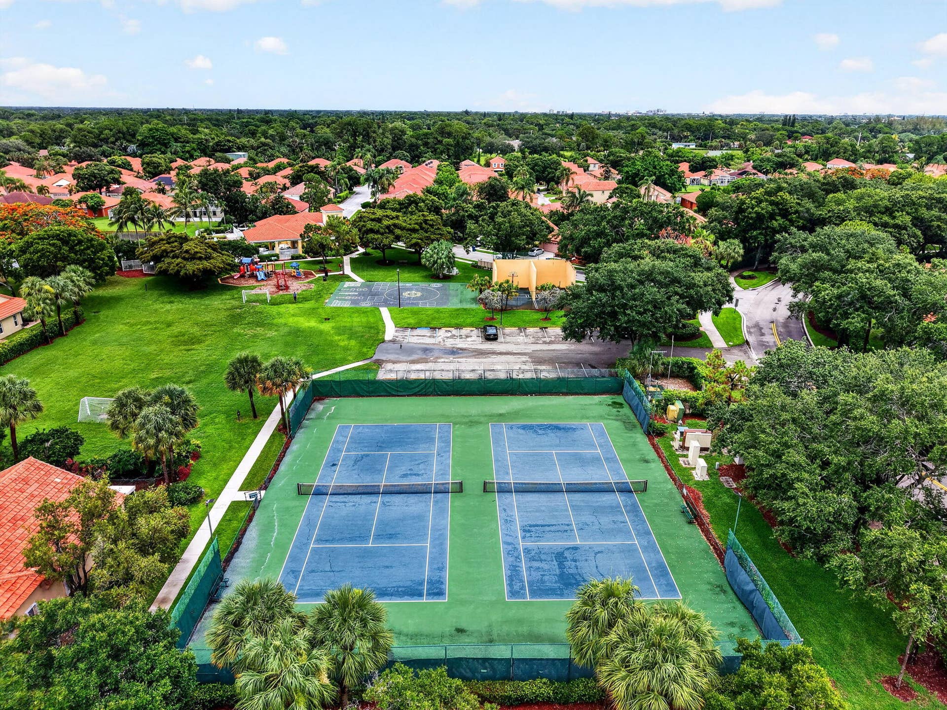 8021 Via Hacienda, Riviera Beach, FL 33418 66-web-or-mls-DJI_20260702131051_0890_D