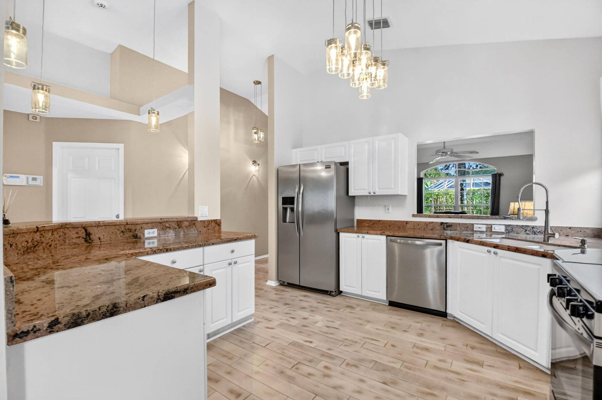 8021 Via Hacienda, Riviera Beach, FL 33418 16-web-or-mls-DSC_2652