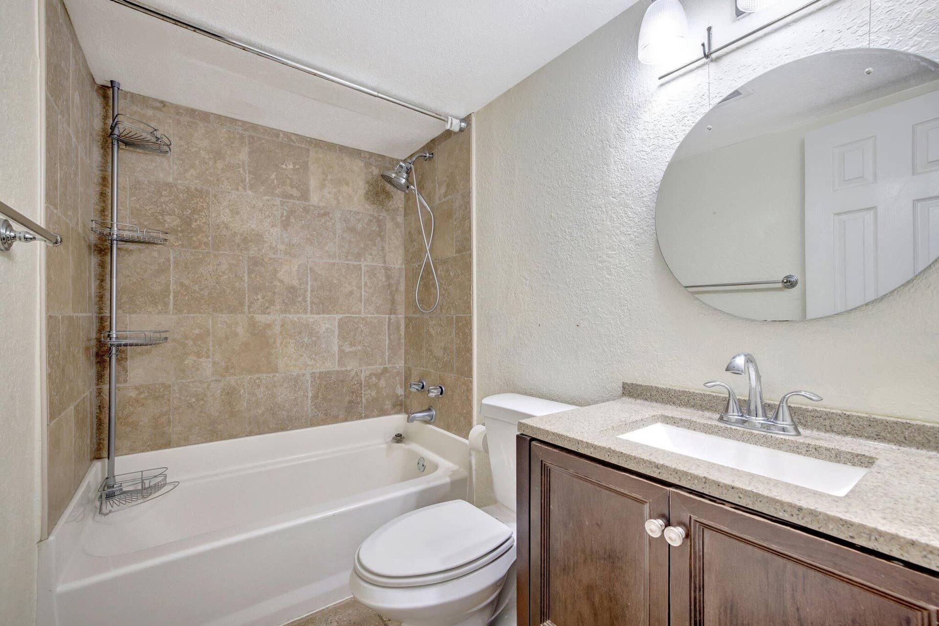 2400 NE 33rd Avenue, #211, Fort Lauderdale, FL 33305 29-web-or-mls-699A5327