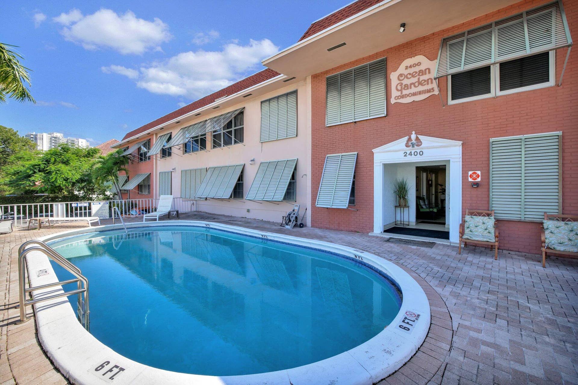 2400 NE 33rd Avenue, #211, Fort Lauderdale, FL 33305 5-web-or-mls-699A5367