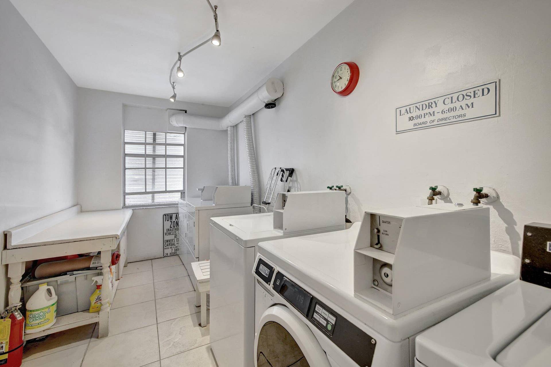 2400 NE 33rd Avenue, #211, Fort Lauderdale, FL 33305 31-web-or-mls-699A5342