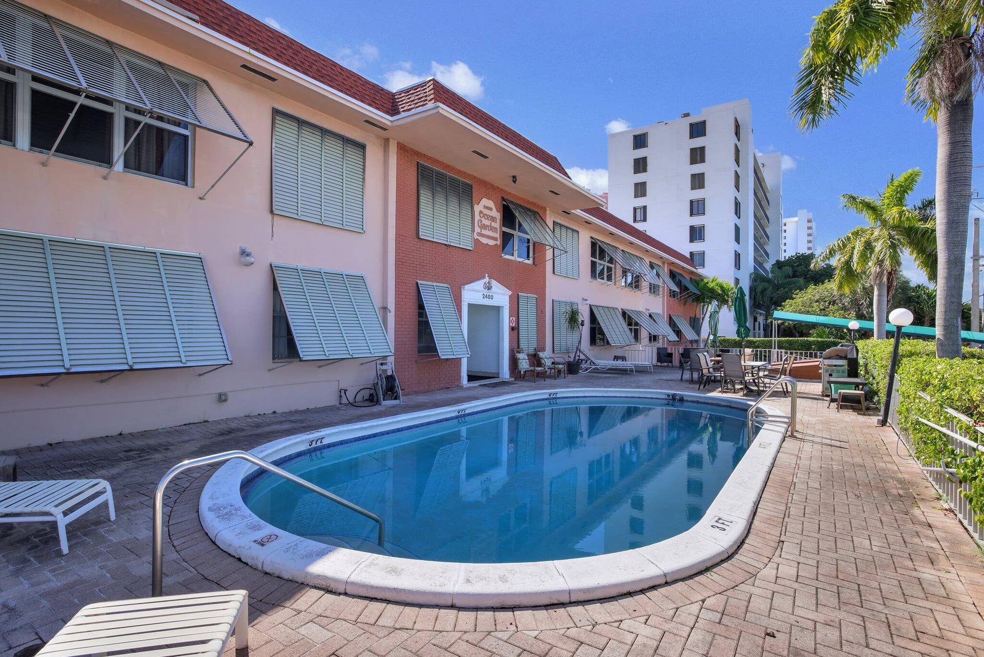 2400 NE 33rd Avenue, #211, Fort Lauderdale, FL 33305 33-web-or-mls-699A5357