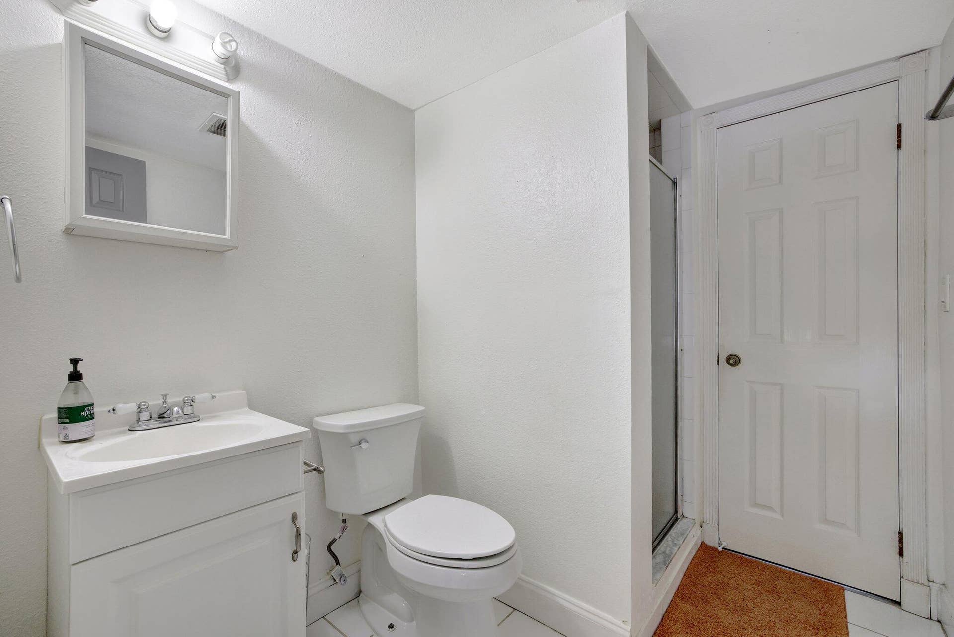 2400 NE 33rd Avenue, #211, Fort Lauderdale, FL 33305 23-web-or-mls-699A5292