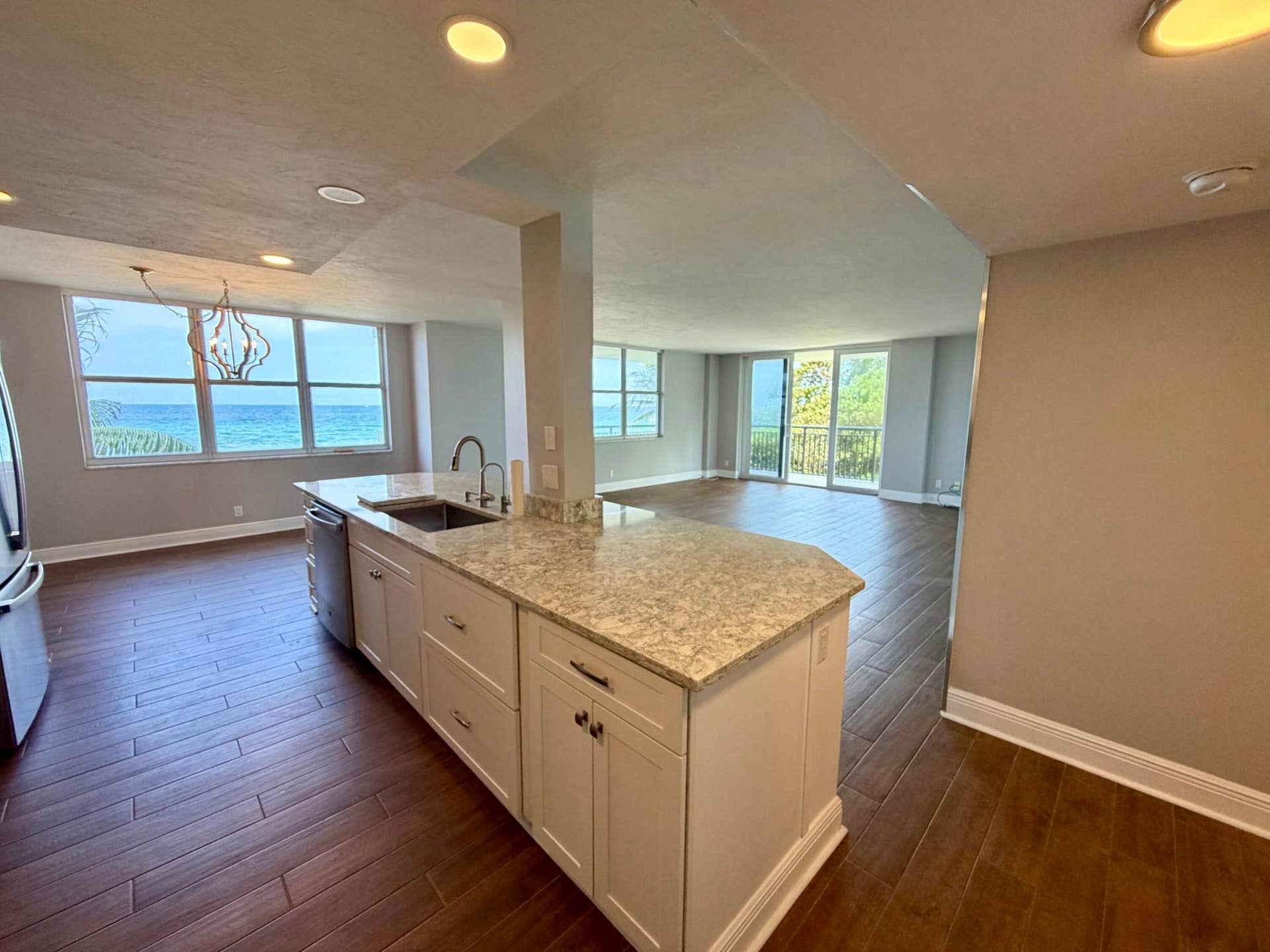1147 Hillsboro Mile, #214, Hillsboro Beach, FL 33062 IMG_2437