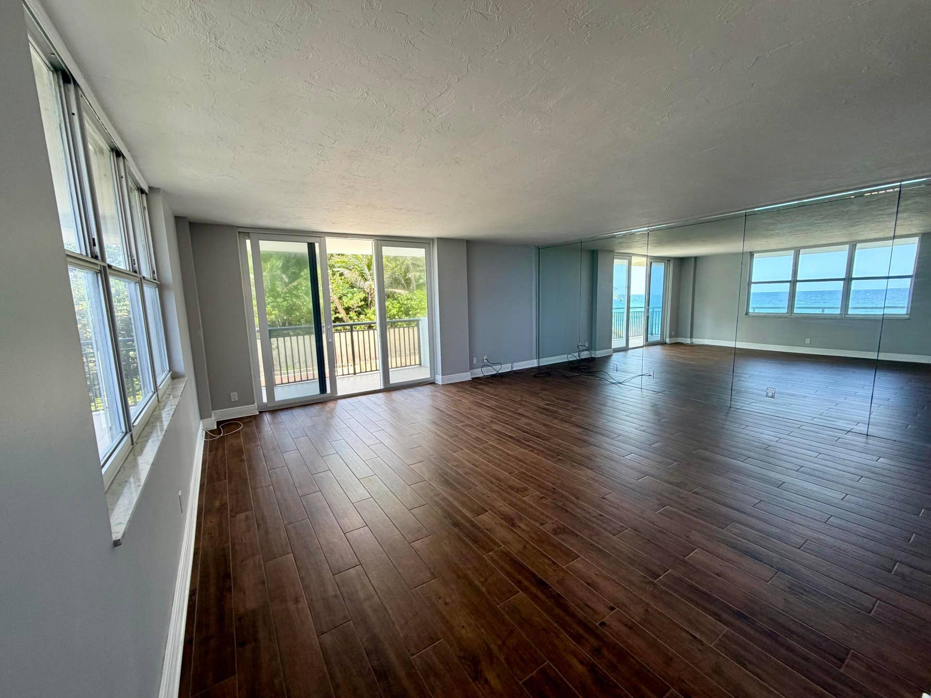 1147 Hillsboro Mile, #214, Hillsboro Beach, FL 33062 IMG_2452
