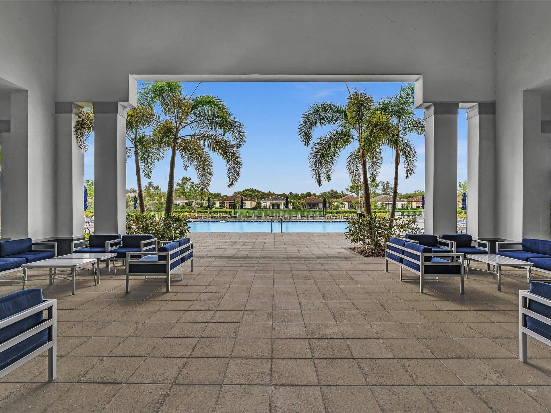 Falls at Parkland Outdoor Covered Area
