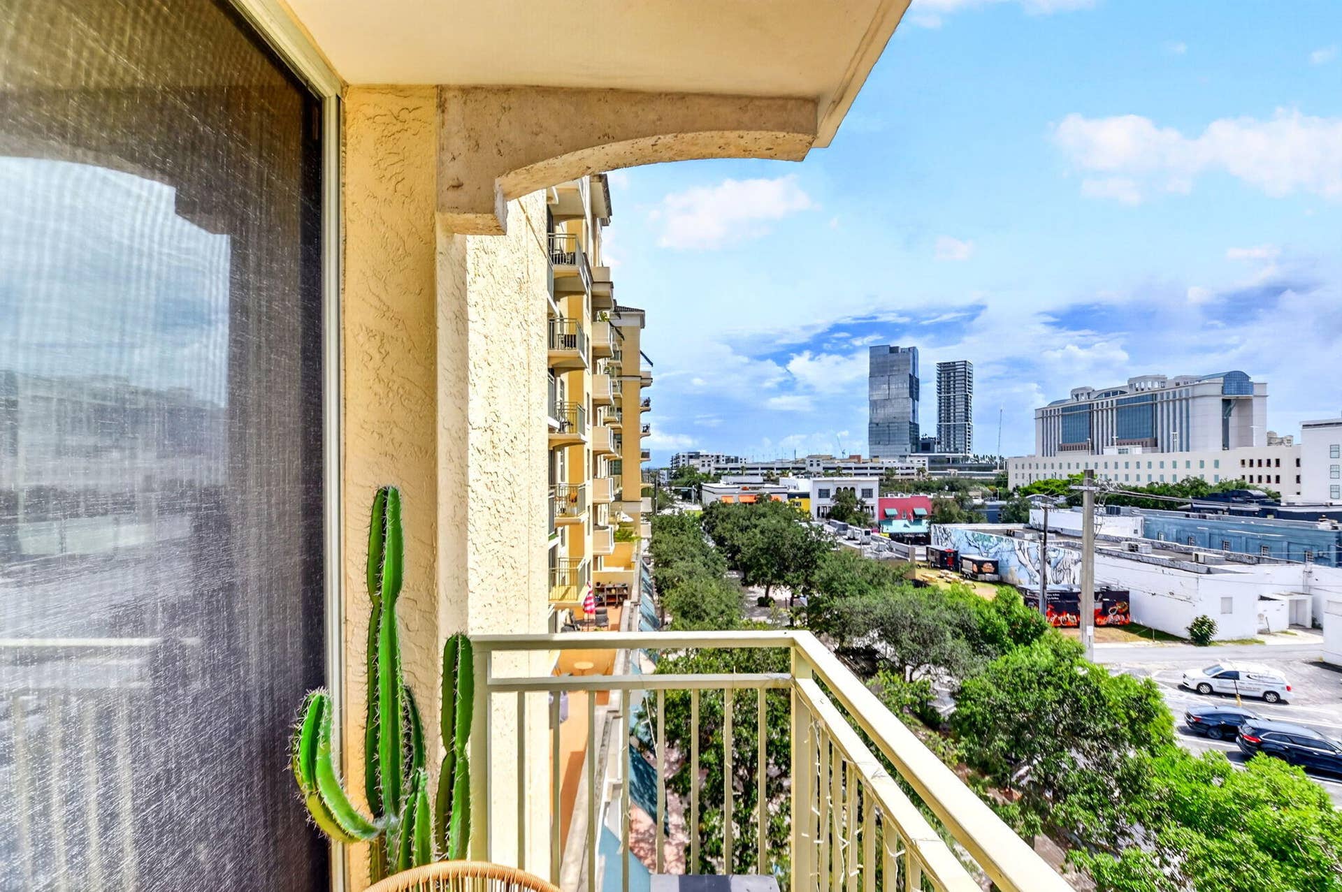 610 Clematis Street, #424, West Palm Beach, FL 33401 22-web-or-mls-DSC_2509