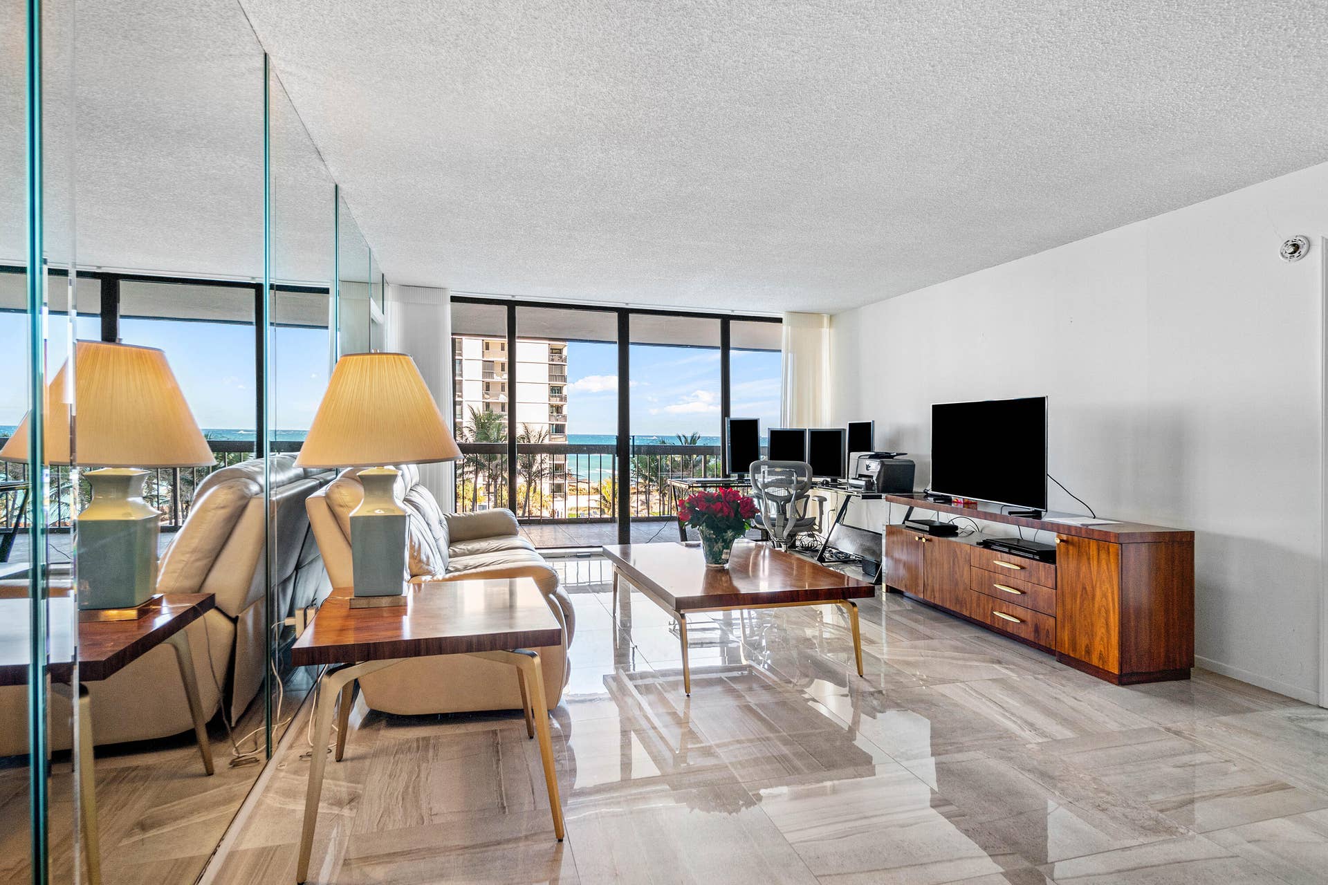 5380 N Ocean Drive N, #5g, Riviera Beach, FL 33404 Living Room